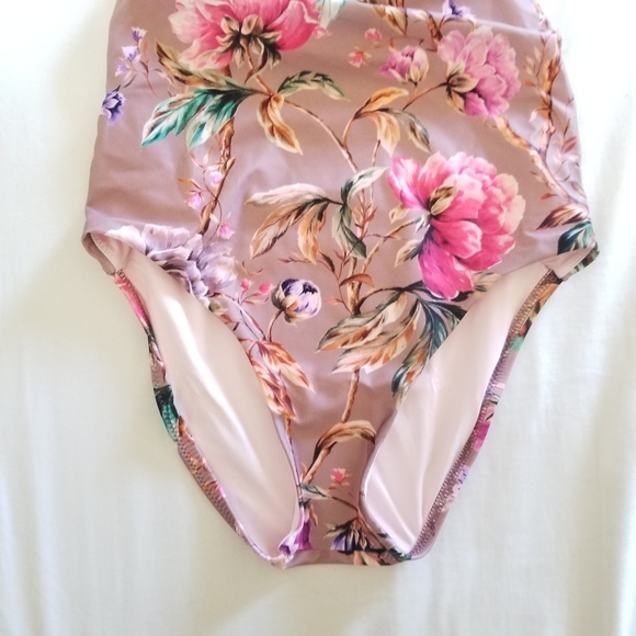 🍒NWT🍒 SEXY VITAMIN A ONE PIECE SWIMSUIT - Picture 7 of 9